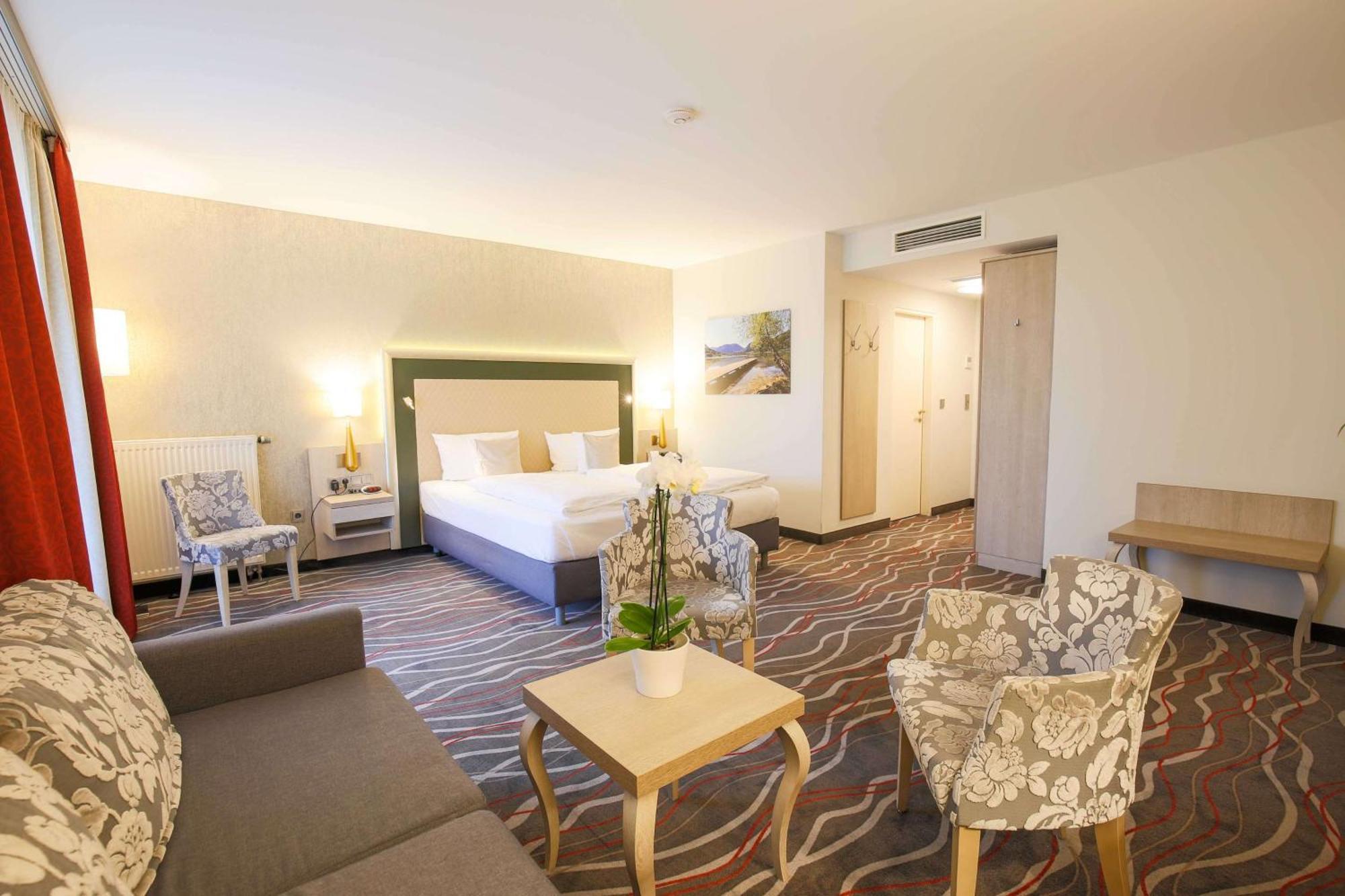 Hotel Bayerischer Hof Miesbach, BW Premier Collection Εξωτερικό φωτογραφία